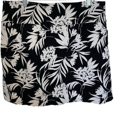 Krass&co Skort by S C &   black and white floral pattern