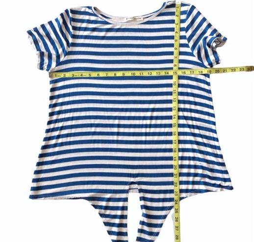 Riah Fashion Los Angeles Blue and White Striped Top •Size Medium