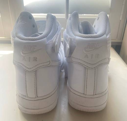 white high top sneakers Size 9