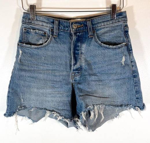 Abercrombie & Fitch  High Rise Dad Short 5 inch inseam distressed raw hem size 26
