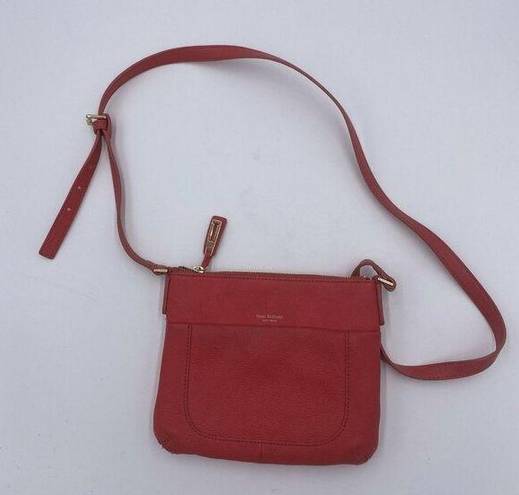 Isaac Mizrahi  Coral Pebbled Leather Convertible Crossbody Shoulder Bag Purse EUC