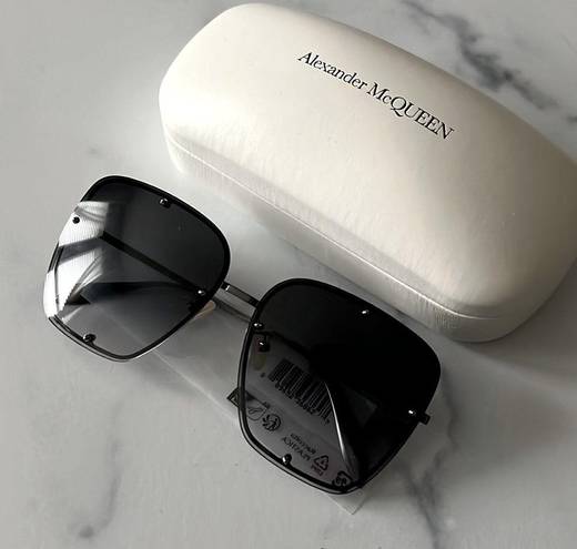 Alexander McQueen NEW  Oversize Square Frame Sunglasses, 63mm New w/Case