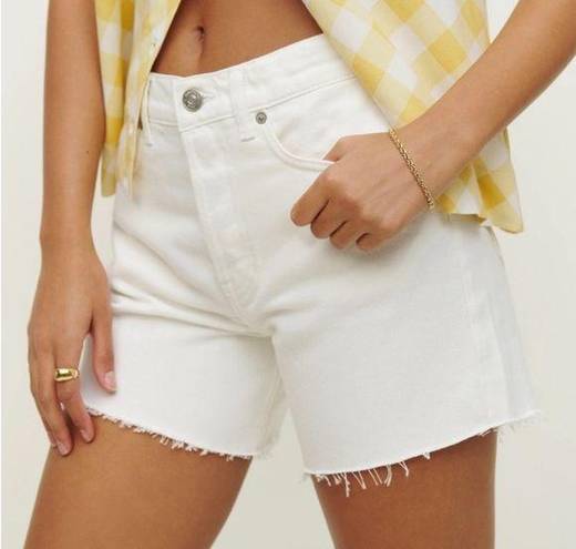 Reformation  Jesse Relaxed Jean Shorts in Vintage White Frayed Hem Size 24