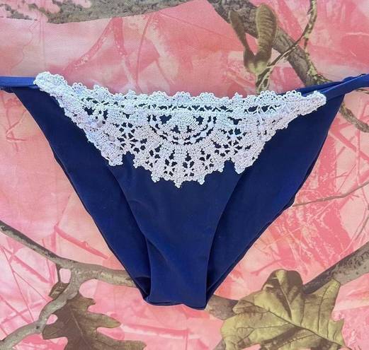 Blue Life white crochet lace bikini bottoms