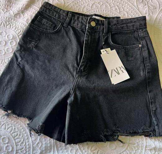 ZARA  Hi Rise Cut Off Raw Frayed Black Denim Shorts NEW SIZE 8