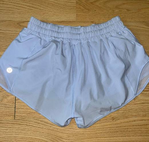 Lululemon Hotty Hot Short 2.5”