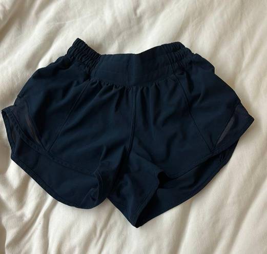 Lululemon Hotty Hot Short 2.5”