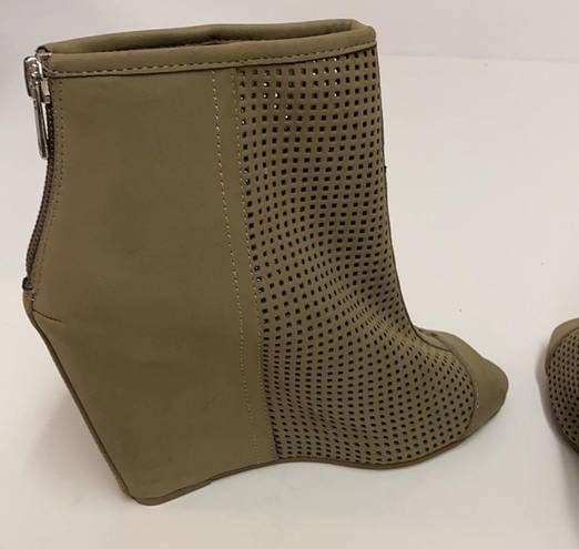 Juicy Couture  Peep Toe Wedge Bootie Size 6 A23