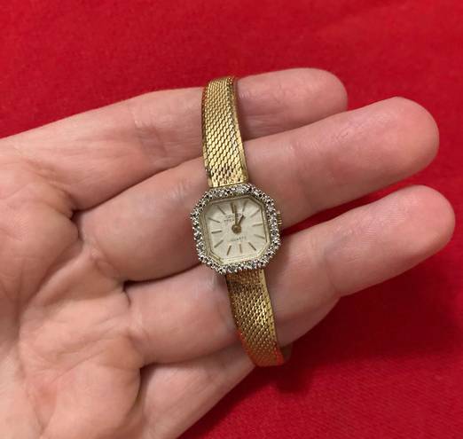 Woman’s Swiss Quartz movement vintage gold filled diamond accent GRUEN watch!