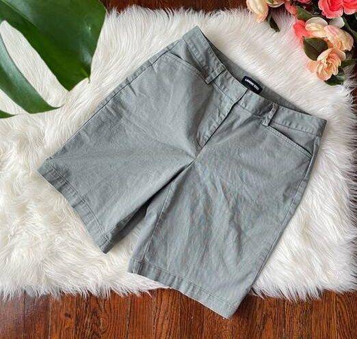 Lands'End Lands’ End Green Grey Mid Rise Bermuda Shorts Size 8 khaki