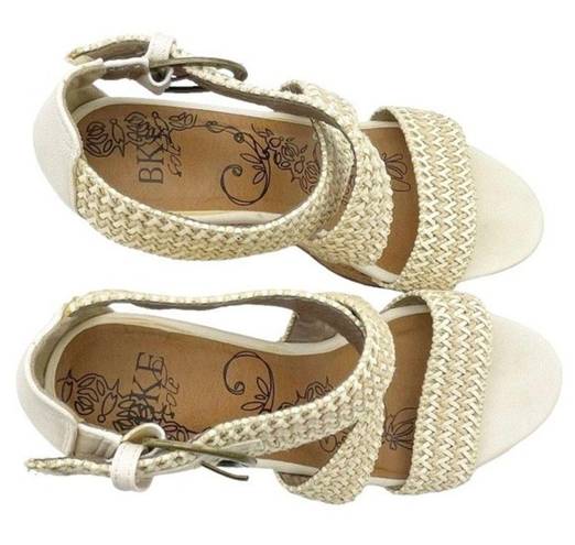 BKE Buckle  Sole Reid Cream & Cork Platform Woven Strap Sandals Women’s Size 8.5