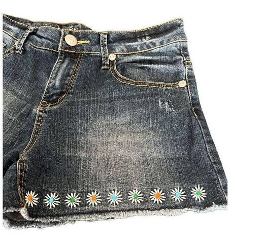 Guess  daisy flowers embroidered jeans shorts