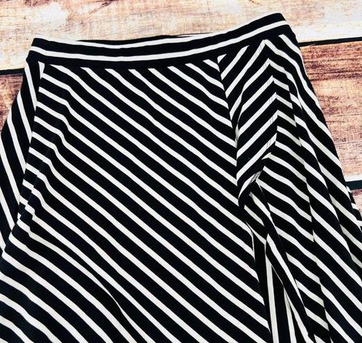 Talbots  Ruffle Knee Length Midi Wrap Skirt Black White Striped Small Stretch