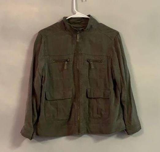 Krass&co Mission supply and  Large green zipup jacket