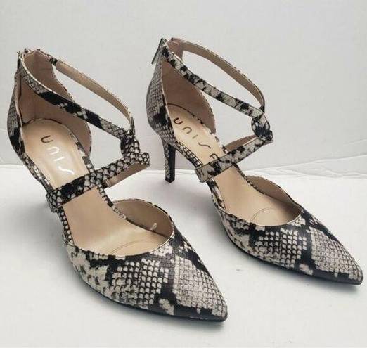 Unisa  Women’s Snake Print Black Cream Pointed Toe Stiletto High Heels Sz 9. B66