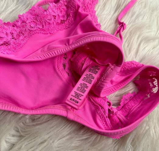 SKIMS Pink Lace Bralette