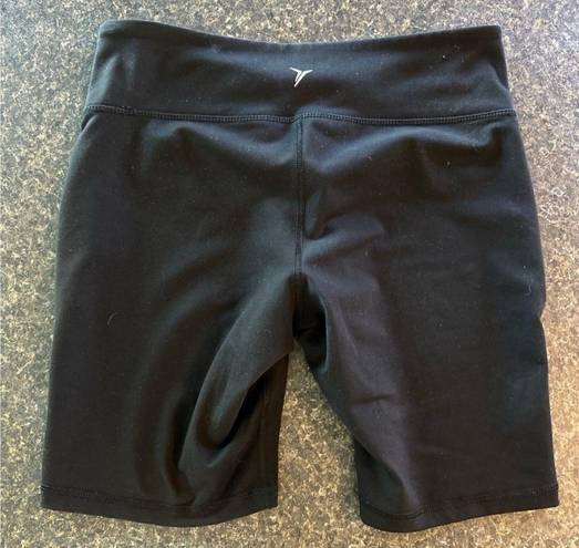 Old Navy Active go dry bike shorts