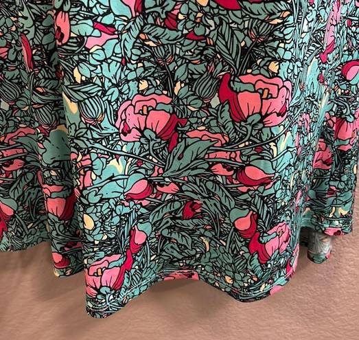 LuLaRoe , short sleeve, printed top Size medium