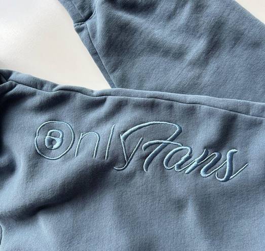 Only  Fans Sweatshirt and Sweatpants Set in Blueish Grey