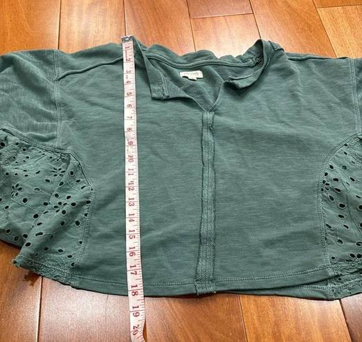 Pilcro  anthropologie Batwing Eyelet oversized Crop Sweatshirt size M