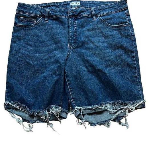 Ava & Viv  Women's Blue Dark Wash Distress Stretch Cuff Denim Shorts Size 18W