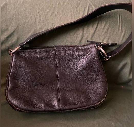  brown shoulder bag. Inside zip pocket. Zip closure. DKNY marking on strap