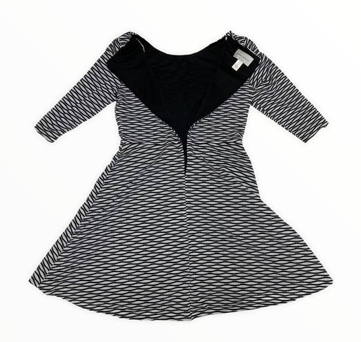 Donna Morgan Black White Pattern A-Line Flare Dress Size 8