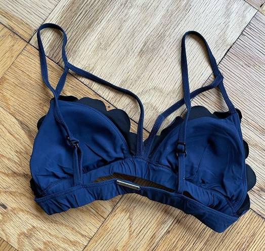 Koral  Something Navy navy blue triangle sports bra with scalloped edges XS