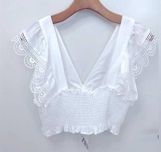 ZARA WHTE RUFFLED BLOUSE CROP TOP XS