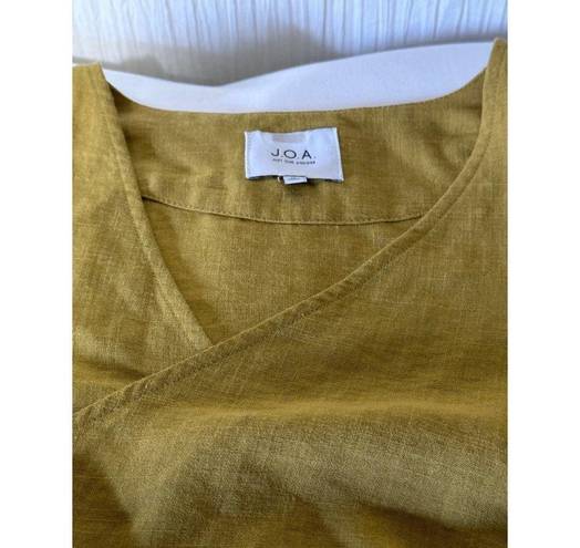 J.O.A. Wrap Front Linen Blend Crop Top Yellow/Green Medium