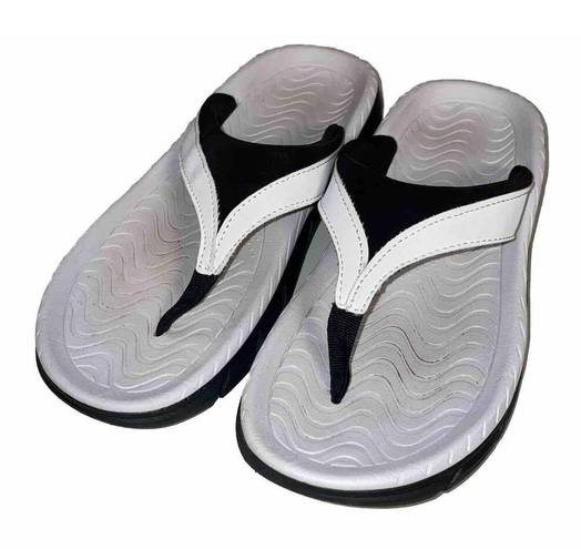 Avia  Thong Flip Flops. Women’s Size 9.  LSHE148