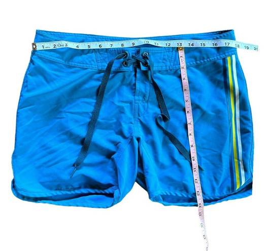 The North Face  Blue Shorts Size Large