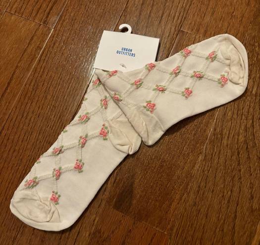 Urban Outfitters NWT  Rose Trellis Crew Socks coquette cottage core