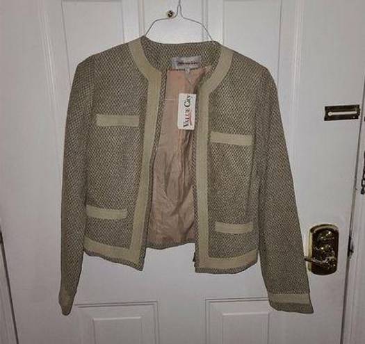 W By Worth NWT  Woman's size 2 cropped blazer