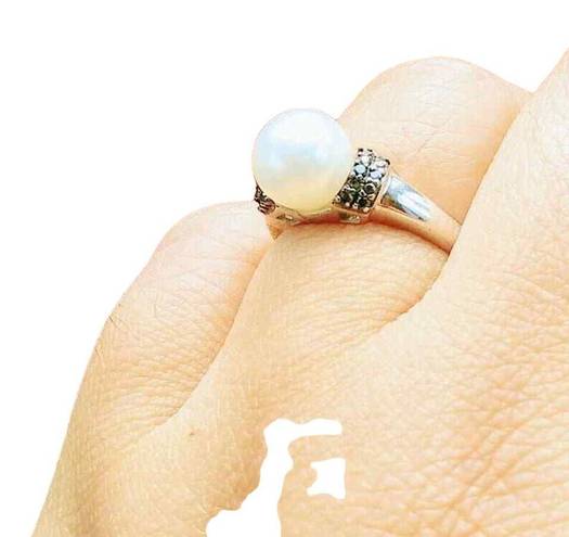 Black Diamond Womens 10k 10KT White Gold Round Pearl with  Ring Sz 6.75