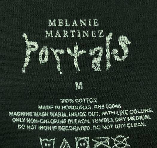 Melanie Martinez portals Tshirt size medium Black