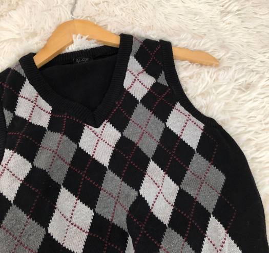 Brandy Melville Black Argyle Peyton Sweater Vest