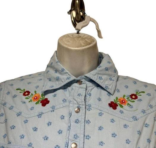 Roxy  jeans eyelet floral embroidered snap button long sleeve shirt Size S