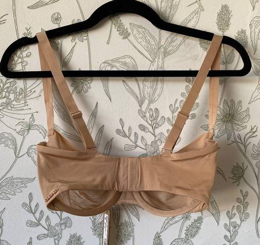 SKIMS NWT  NO SHOW  MOLDED UNLINED BALCONETTE CLAY Size 32DD