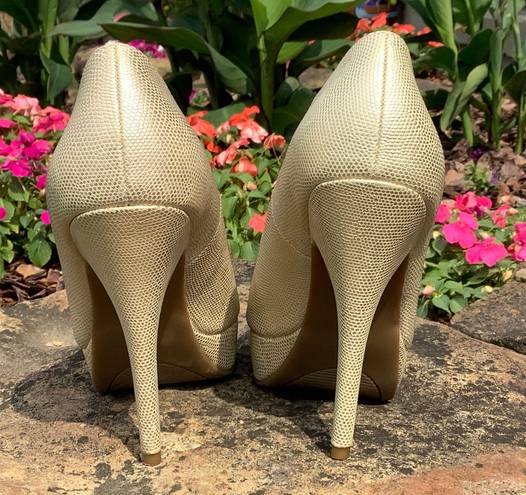 Apt. 9  Gold/Cream Colored Platform Stilettos - Size 6