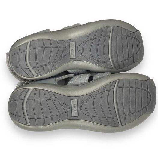 Khombu  Ashley Grey Adjustable Active Hiking Sandals 7 MED 1179293