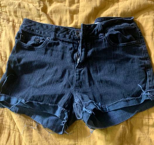 DKNY black jean shorts