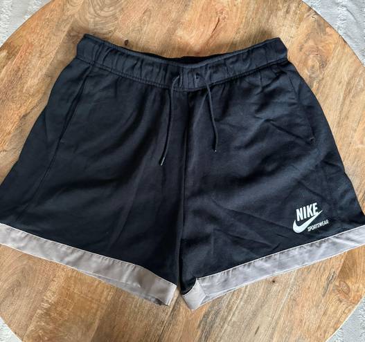 Nike Air Shorts Black Size L