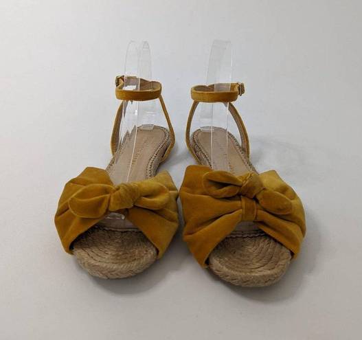 Charlotte Olympia  Marina Yellow Velvet Bow Espadrilles Flats Size 40 Preowned