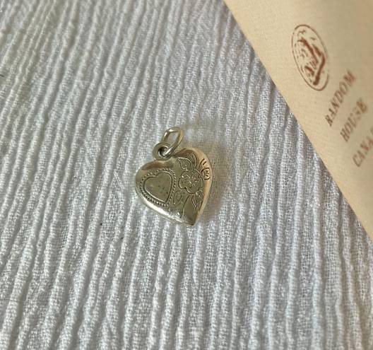 Vintage “Perseverance” Silver Floral Heart Pendant Charm Girlhoodcore Preppy Femme Jewelry