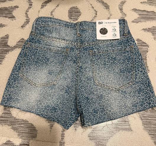 BP . HIGH WAISTED Floral All Over Print Denim MOM SHORTS Size 23 NWT