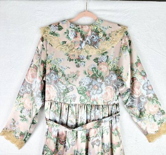 Victoria's Secret Gold Label Vintage Satin Robe Size Medium Floral Lace Midi