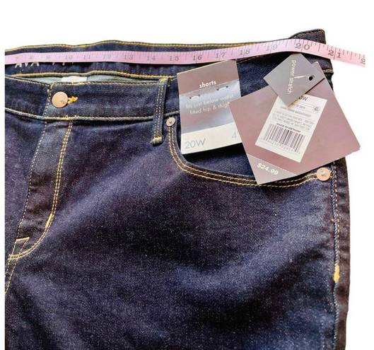 Ava & Viv  Power Stretch Jean Shorts 4” Inseam Size 20W NWT NEW!