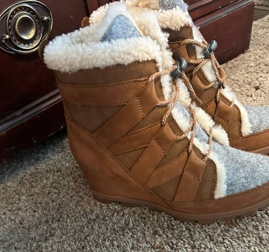 Sorel Wedge Boots