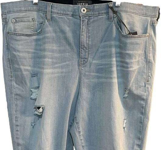 Torrid  Sky High Skinny Jeans Premium Stretch Light Wash Destroyed Size 26 R NWT